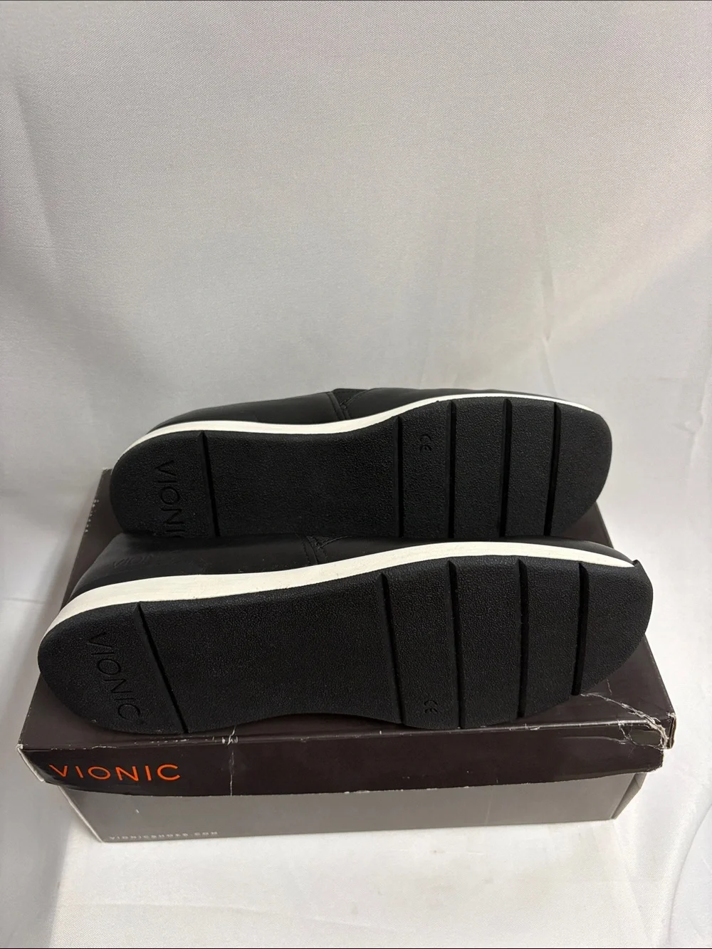 Vionic Cadee Leather Slip-on Mary Jane Shoe Sneaker Black Size 8 Wide NEW